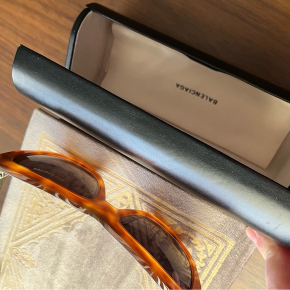 Balenciaga sunglasses - Picture 5 of 9